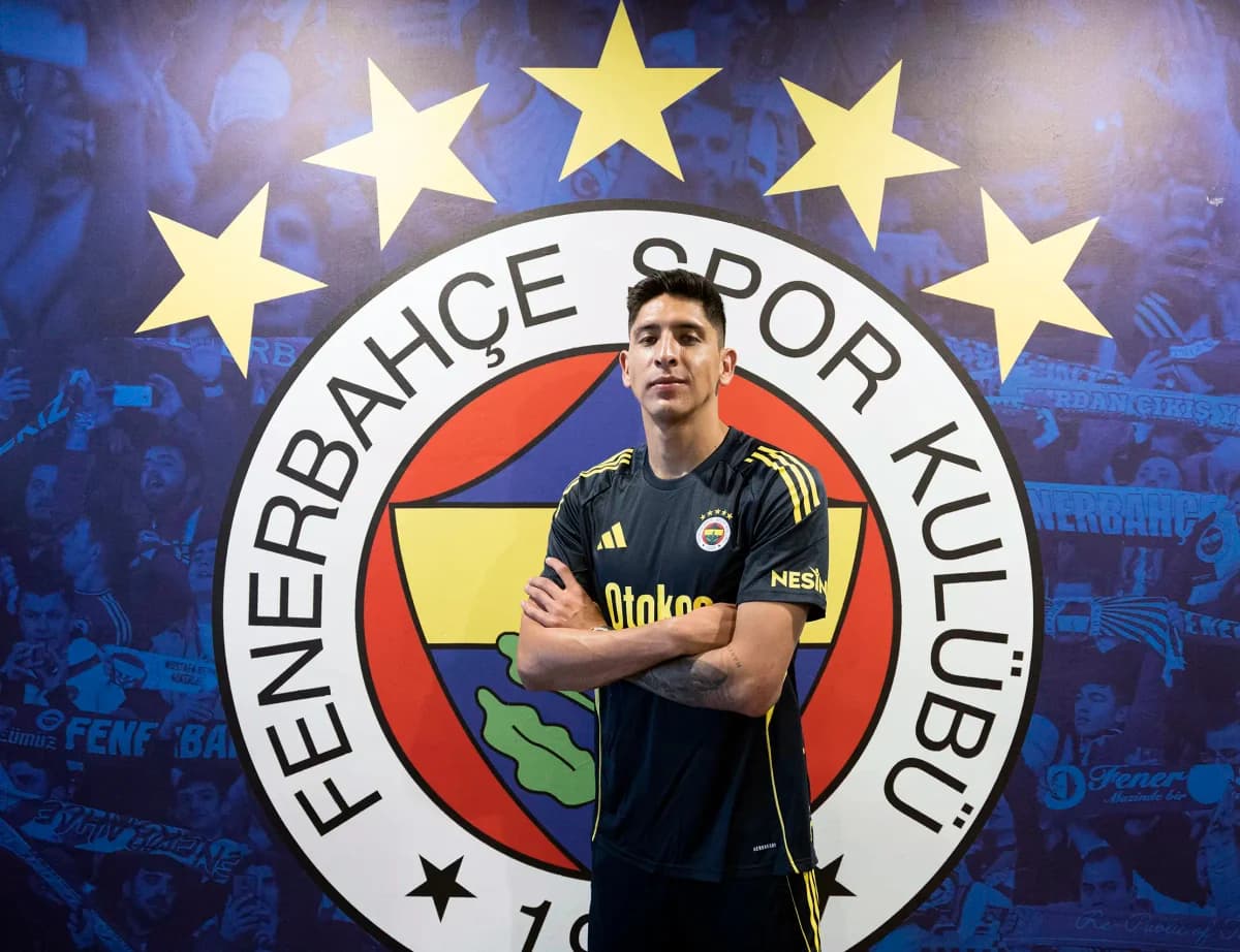 Edson Alvarez’den Coşkulu Açıklama: “Atmosfer Evimde Gibi Hissettirdi”