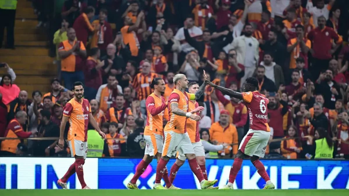 Galatasaray 2 maç sonra galibiyet aldı
