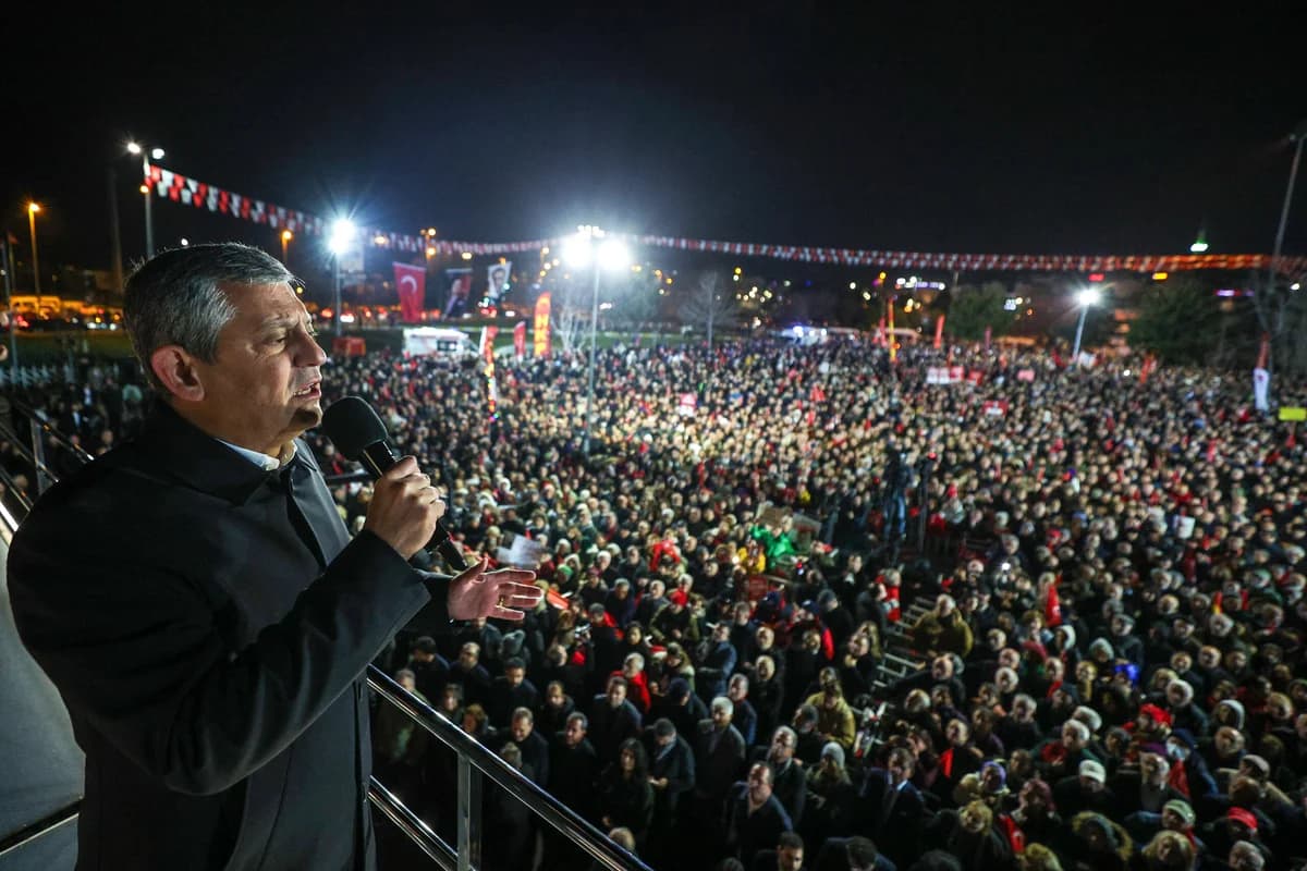 CHP Genel Başkanı Özgür Özel, Pendik Mitinginde Önemli Mesajlar Verdi