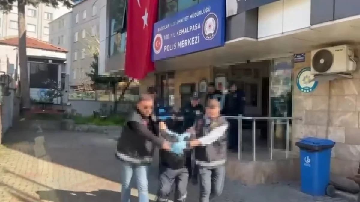 Bağcılar’da Bıçaklı Kavga: İki Polis Memuru Yaralandı