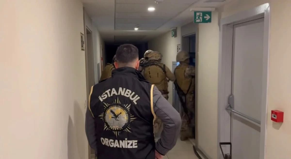 İstanbul’da Karagümrük Çetesi’ne Büyük Operasyon: 28 Gözaltı