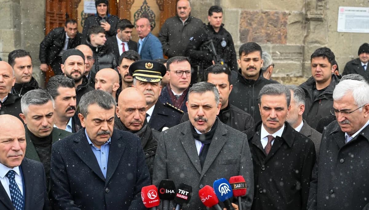 Bakanlar Çiftçi ve Tekin, Bayramı Erzurum’da Coşkuyla Kutladı