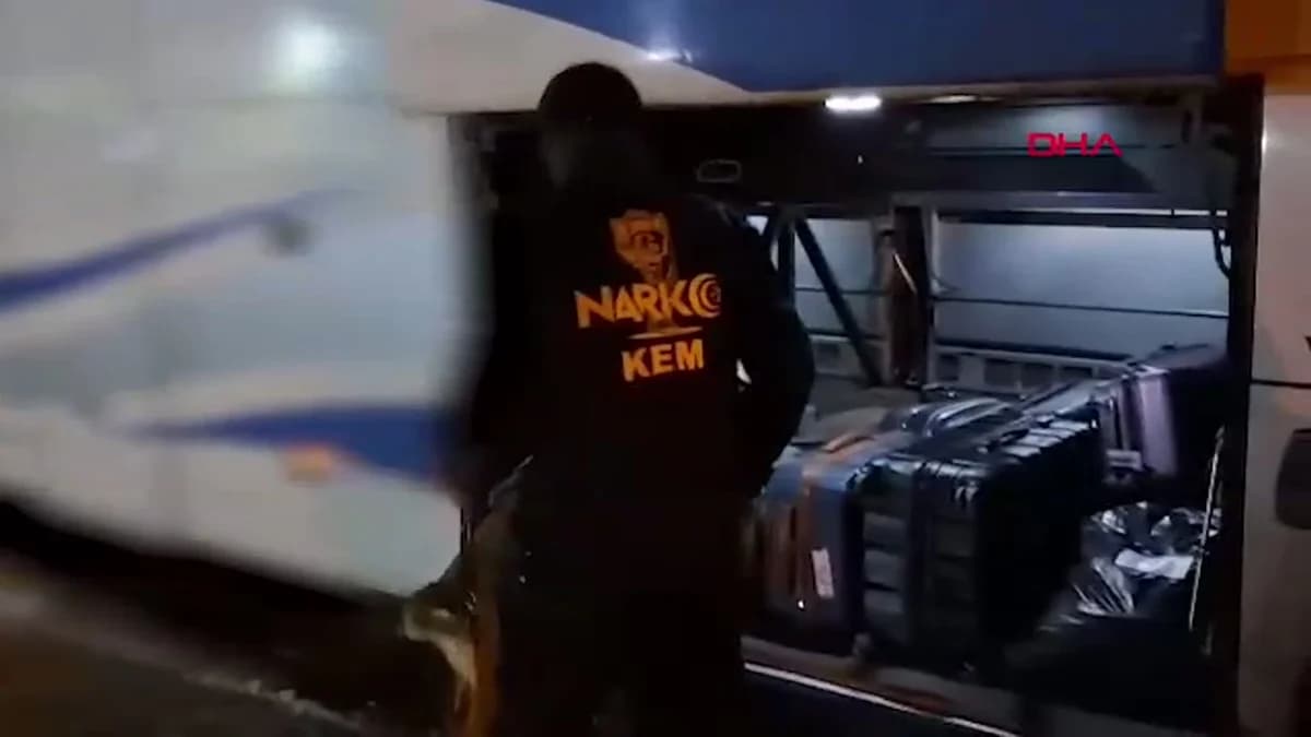 Bitlis’te Yolcu Otobüsünde Uyuşturucu Ele Geçirildi