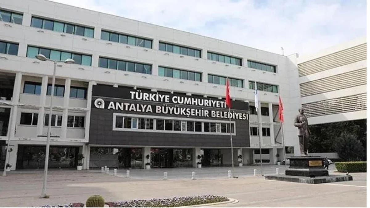 Antalya Büyükşehir Belediyesi’nde Rüşvet Skandalı: Altın, Dolar ve Gözaltılar Birbiri Ardına