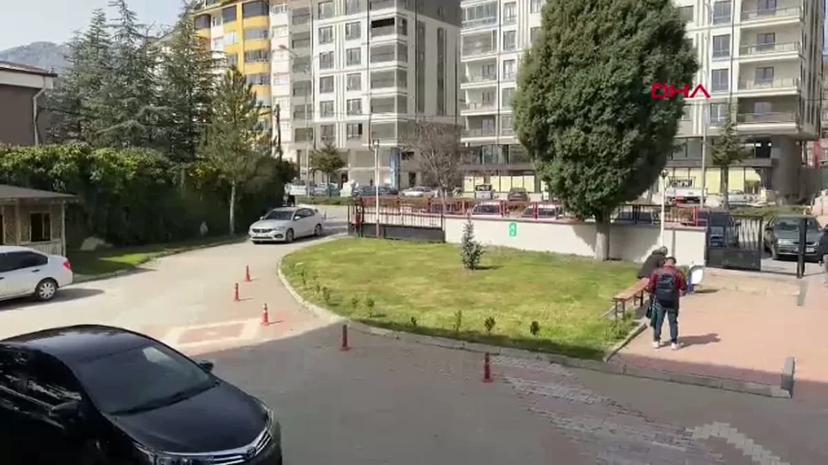 Konya’da Bisküvi Kutusunda Uyuşturucu Ele Geçirildi, 1 Kişi Tutuklandı