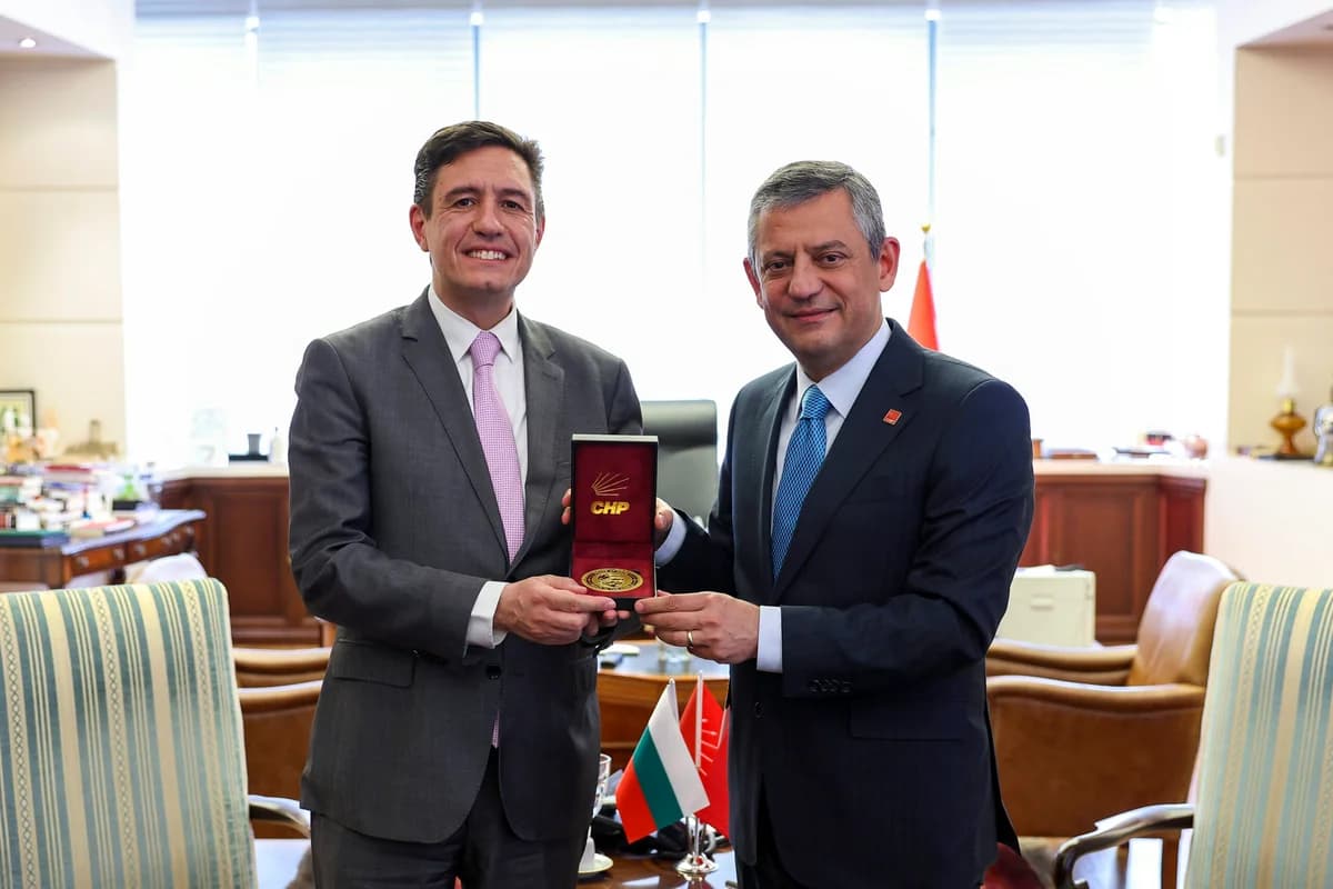 Özgür Özel, Bulgaristan Büyükelçisi Angel Cholakov ile Görüştü