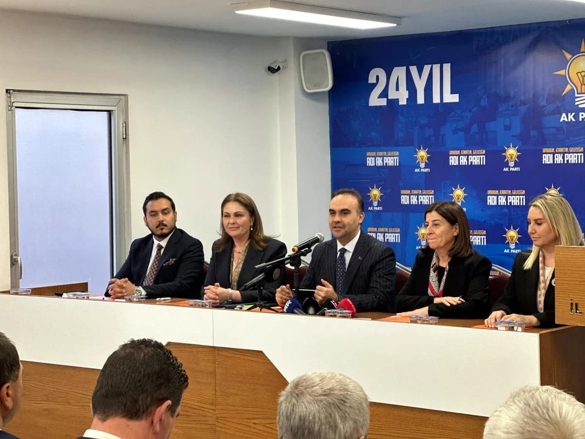 Bakan Kacır: Türkiye’yi Dünya Üretim Merkezleri Arasına Taşıyoruz
