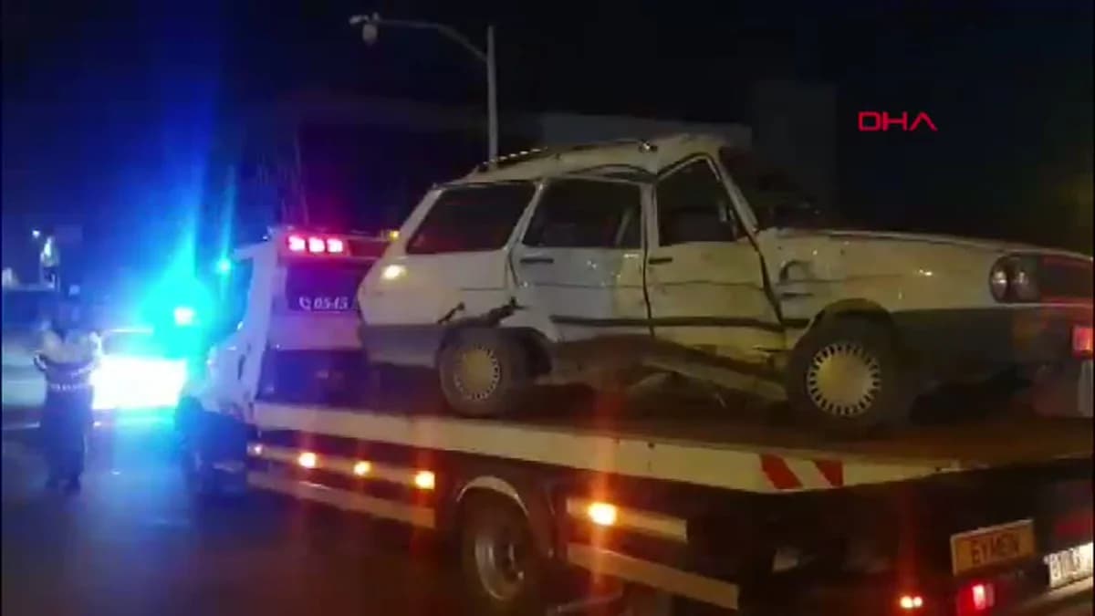 Düzce’de Kavşakta Otomobil ve Minibüs Çarpıştı: 3 Kişi Yaralandı