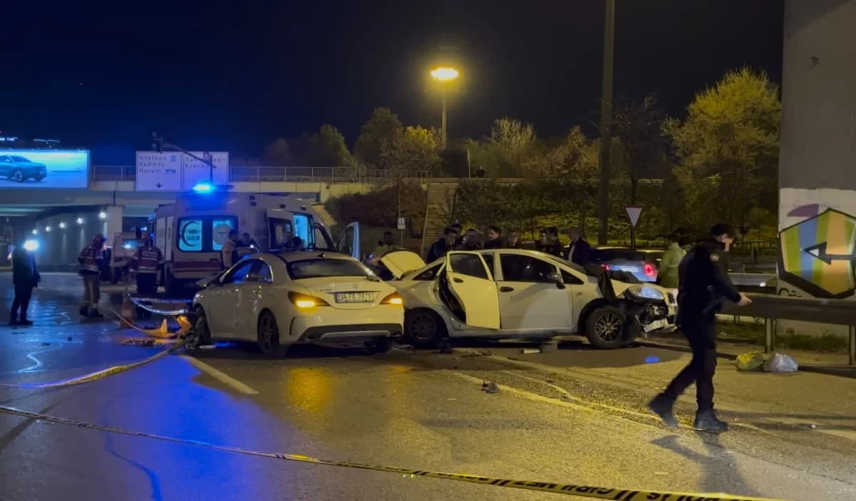 Ataşehir’de Feci Kaza: Emniyet Şeridinde İnen Sürücü Hayatını Kaybetti