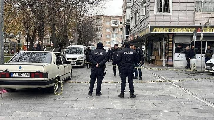 Kayseri'de Laf atmadan başlayan tartışmada B.A. üç kişiyi bıçakladı