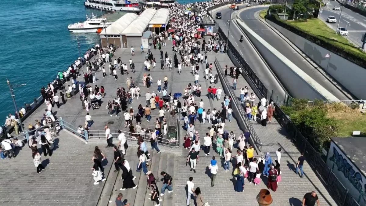 Kurban Bayramında Eminönü Tarihi Günlerinden Birini Yaşadı