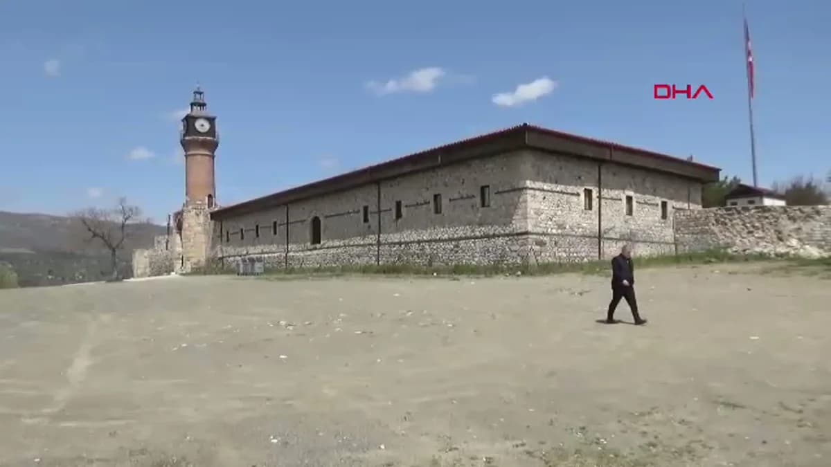 Zile Kalesi’nde Şiddetli Yağışlar Nedeniyle Hasar