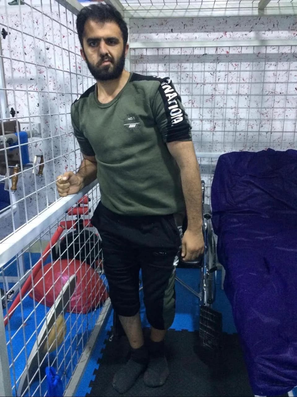 Felçli Iraklı Gazeteci Türkiye’de Yeniden Yürümeye Başladı