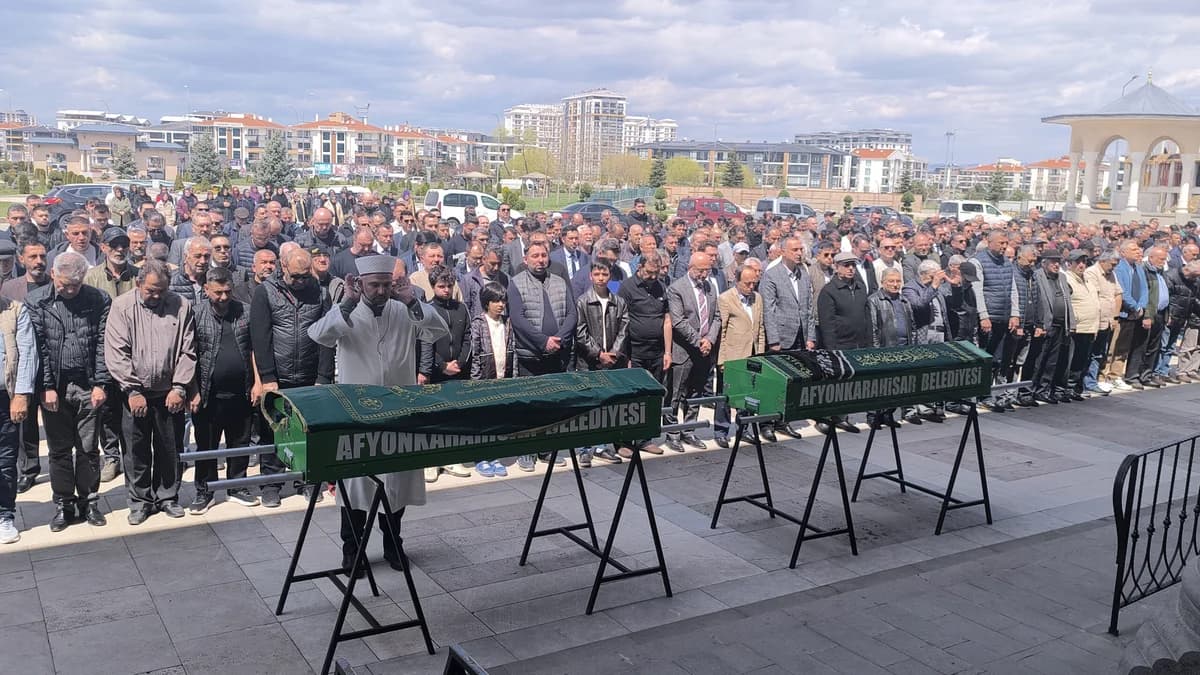 Afyonkarahisar’daki Cinayet Olayında Çifte Cenaze