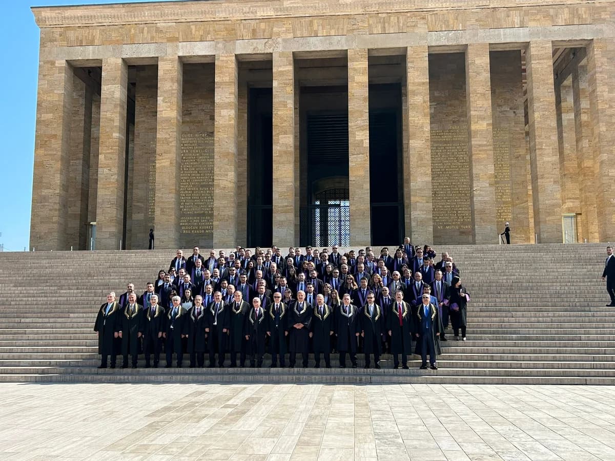 Anayasa Mahkemesi’nden Atatürk’e Vefa: 64. Yıl Dönümü Anıtkabir Ziyareti
