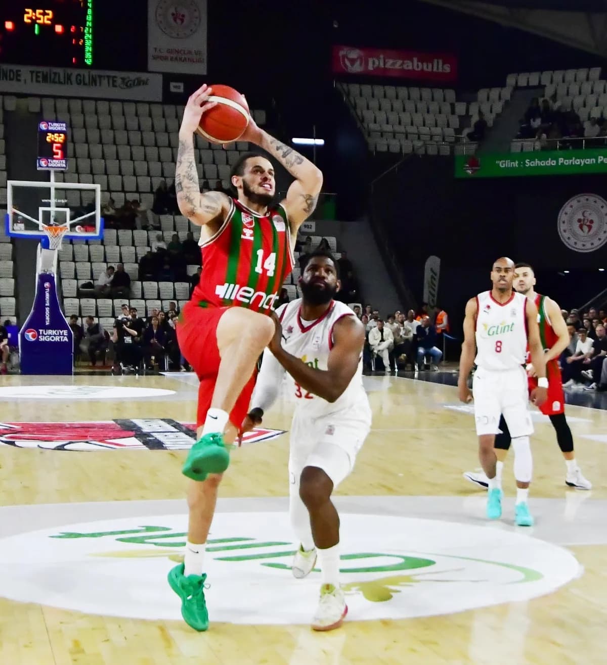 Karşıyaka, Ahmet Kandemir ile Yeni Bir Başlangıç Yapmayı Hedefliyor