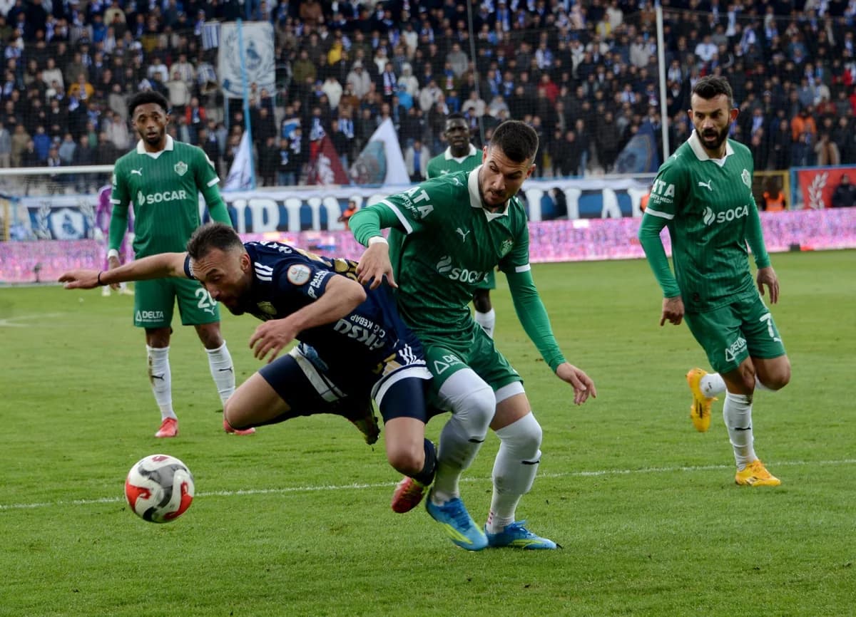 Erzurumspor FK, Alagöz Holding Iğdır FK’yı 2-1 Geçti
