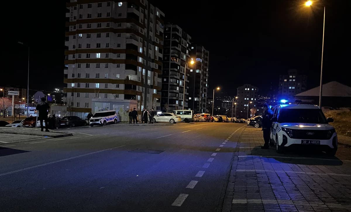 Kayseri’de Bıçaklı Kavga: 4 Kişi Yaralandı