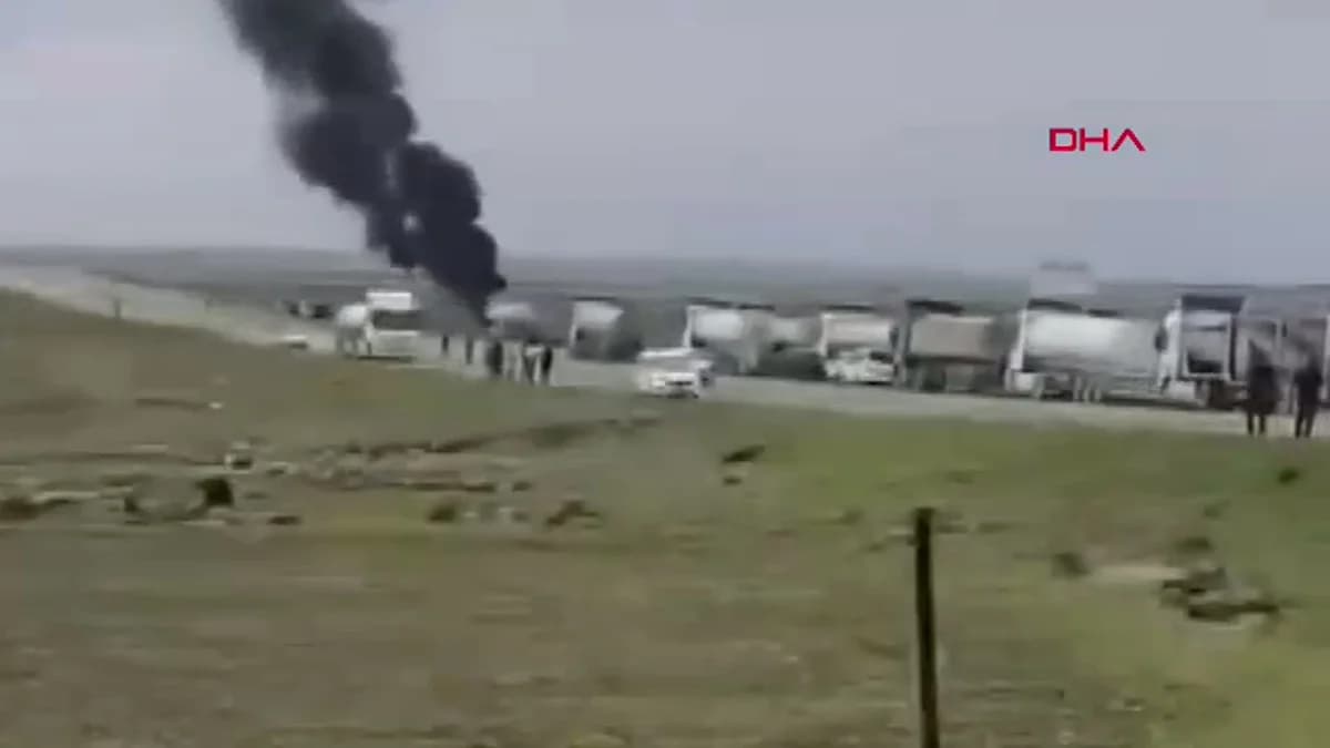 Cizre’de Seyir Halindeki Tankerde Yangın Paniği