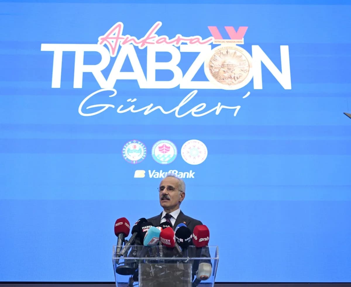 Bakan Uraloğlu, Trabzon Hafif Raylı Sistem Hattı İhalesi İçin Tarih Verdi