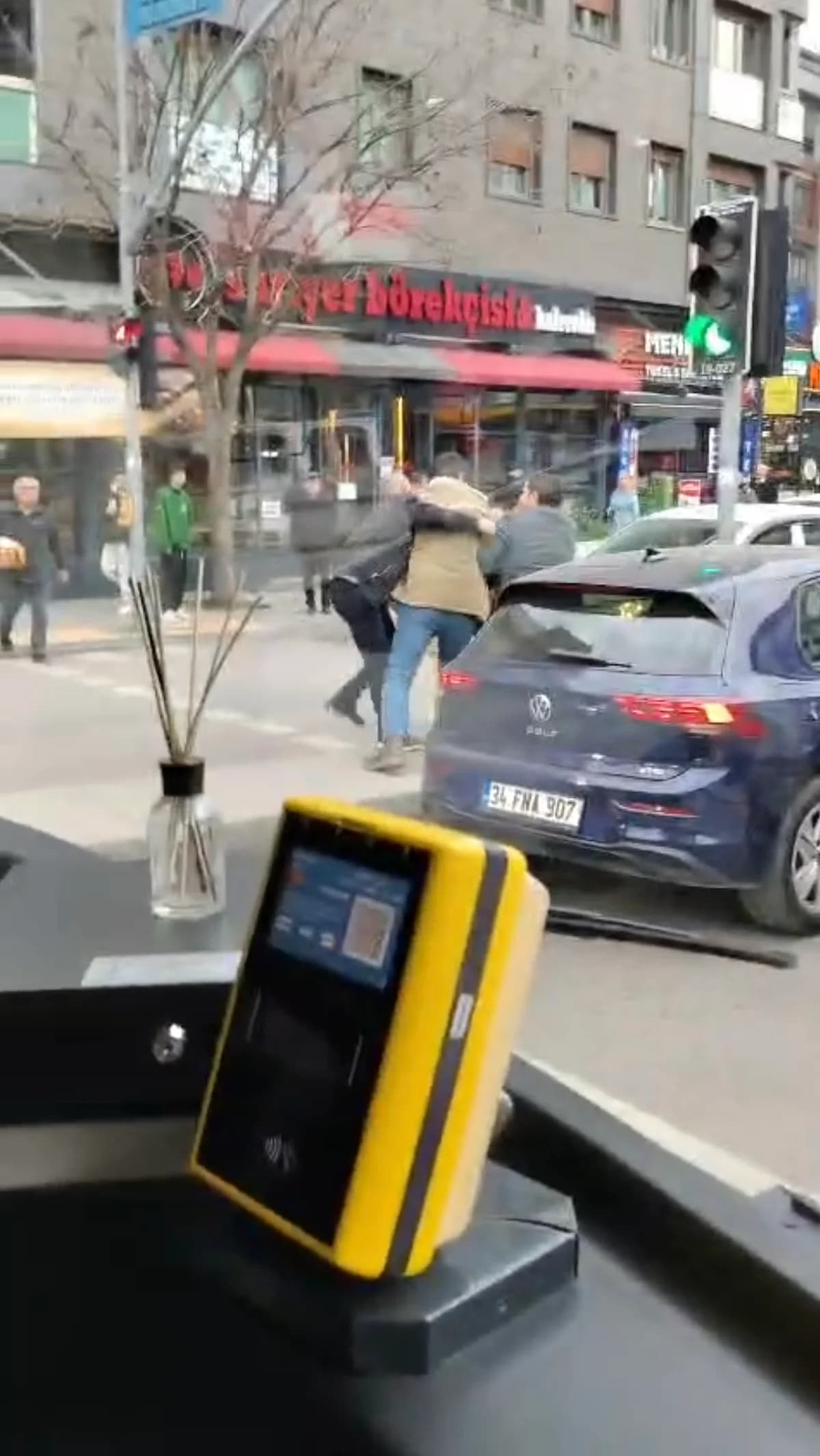 Maltepe’de Trafik Kavgası: Gözaltına Alınan Üç Kişiye 540 Bin Lira Ceza