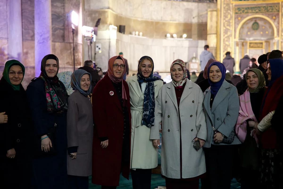 Ayasofya’da 300 Bin Hatim Duası Yapıldı