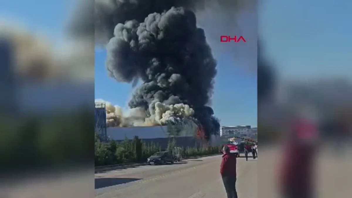 Sincan’da Boya Fabrikasında Yangın Çıktı