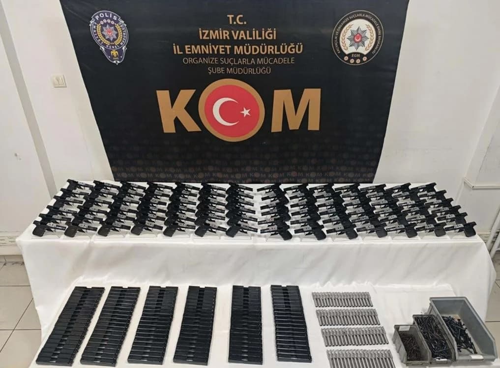 İzmir’de Nefes Kesen Operasyon: Suç Örgütüne Helikopter Destekli Darbe, Lideriyle Birlikte 7 Kişi Tutuklandı!