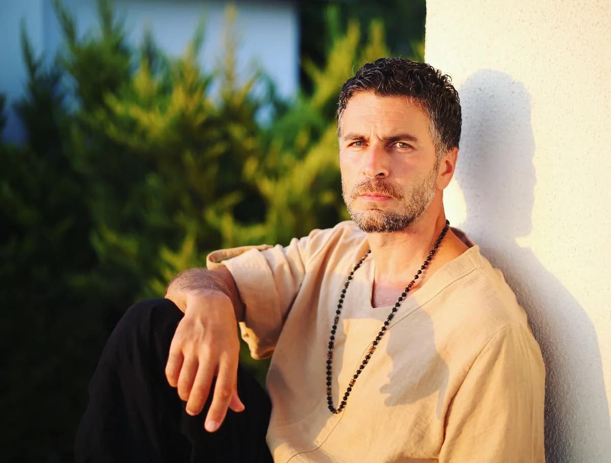 Taner Ölmez’in İmam Gazali Dizisine Gökhan Mumcu da Katıldı