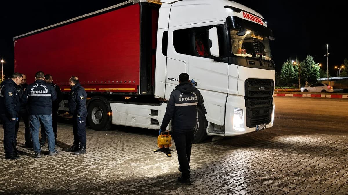 Malatya’da Korkunç Kaza: Yaya TIR’ın Altında Kaldı, Sürücü Gözaltında
