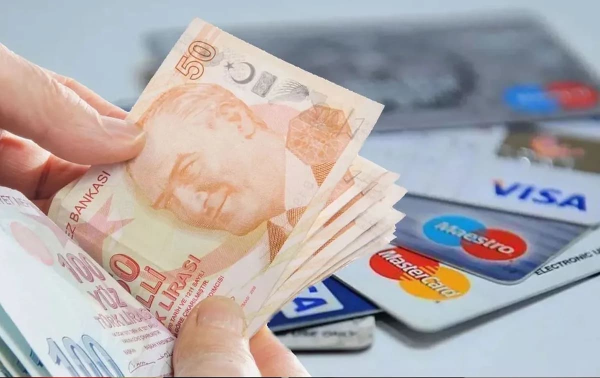Türkiye’de kredi kartı bataklığı büyüyor: Borçlu sayısı 40 milyonu geçti