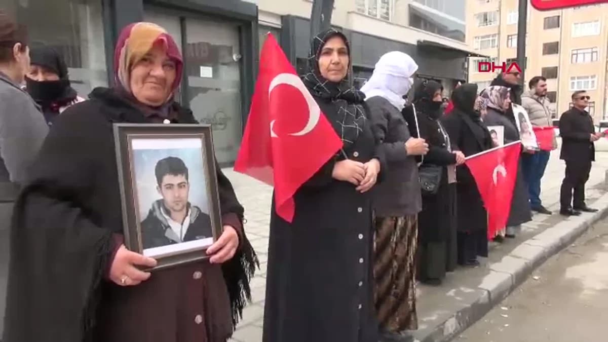Van’da Evlat Nöbeti 119. Haftasında Sessiz Yürüyüş