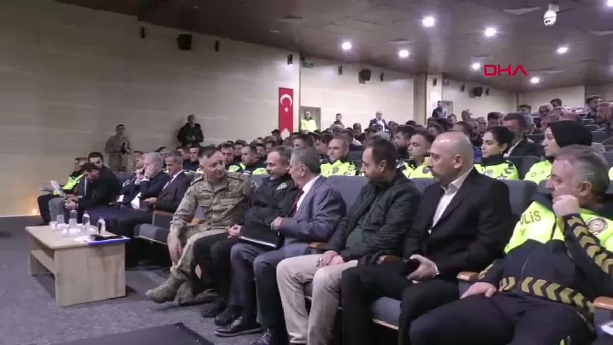 Bingöl’de Yeni Trafik Düzenlemesi Bilgilendirme Toplantısı Gerçekleşti