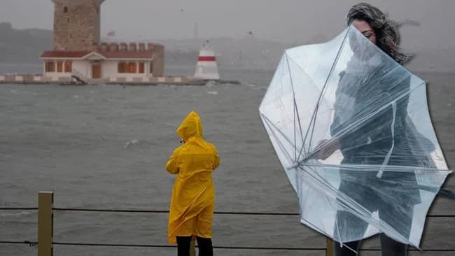 Gök Gürültülü Sağanak Uyarısı: 16 İl Yağış Altında