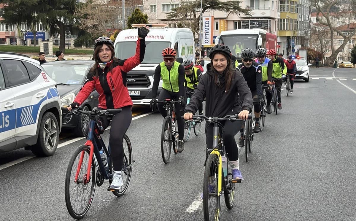 Tekirdağlı Bisikletçiler, Şehitler İçin Çanakkale’ye Pedal Çeviriyor
