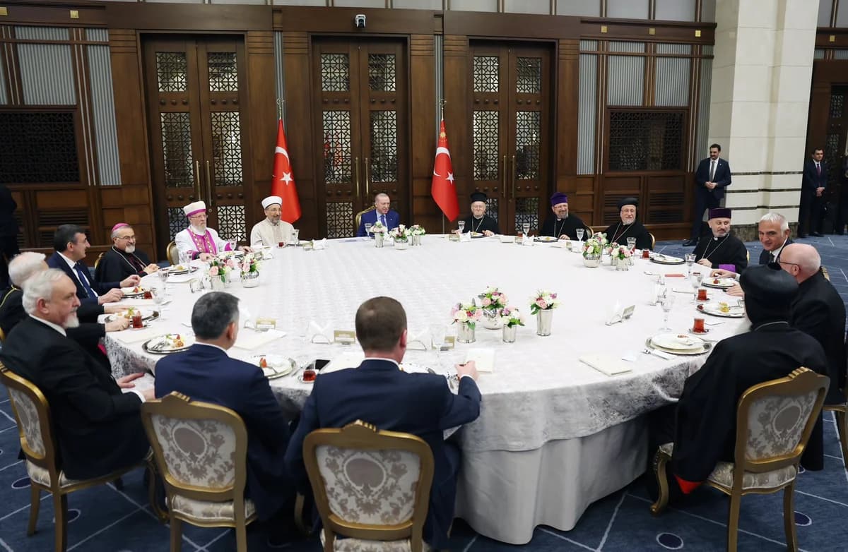 Cumhurbaşkanı Erdoğan, Dini Azınlık Temsilcileriyle İftar Programında Buluştu