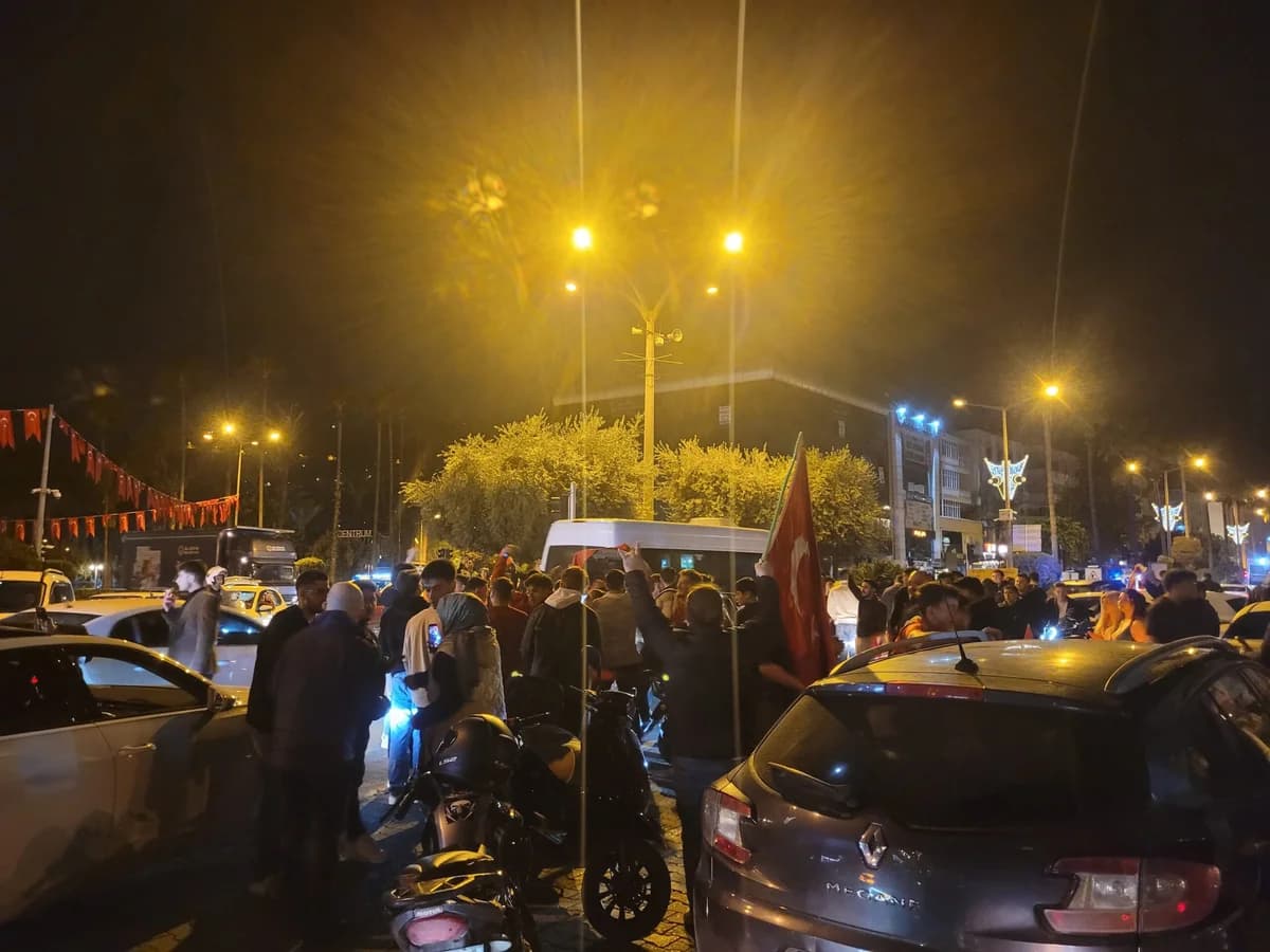 Antalya’da Dünya Kupası Coşkusu Sürüyor