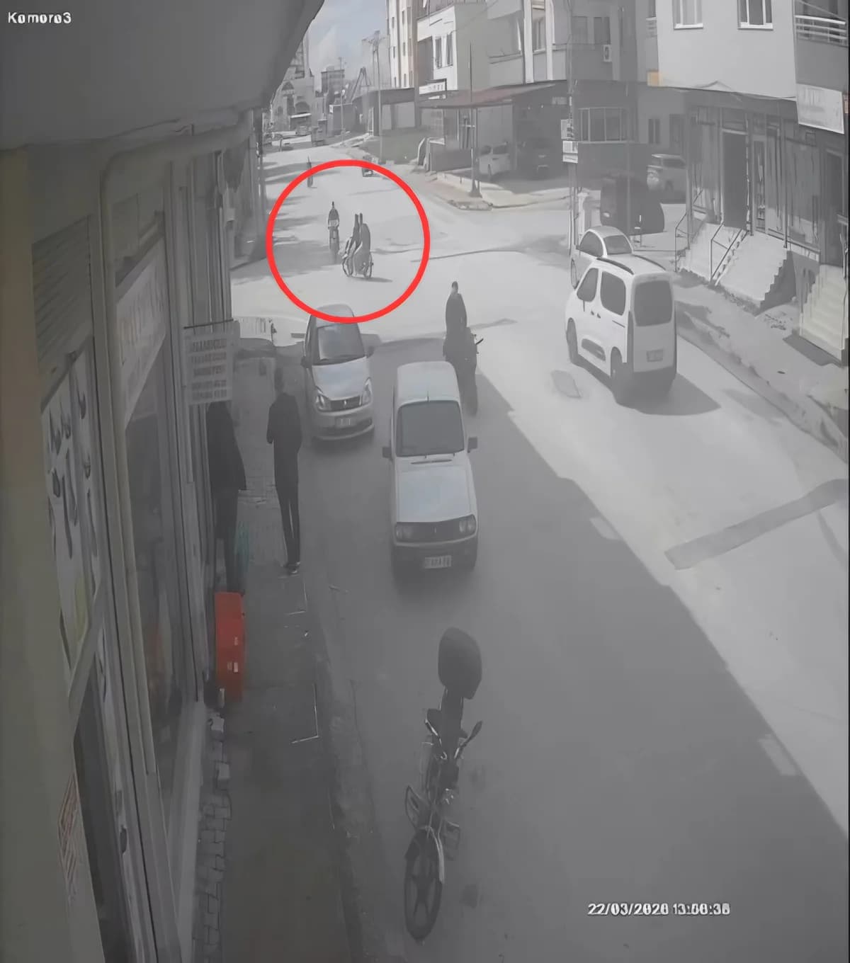 Adana’da Motosiklet Kazası: 3 Yaralı