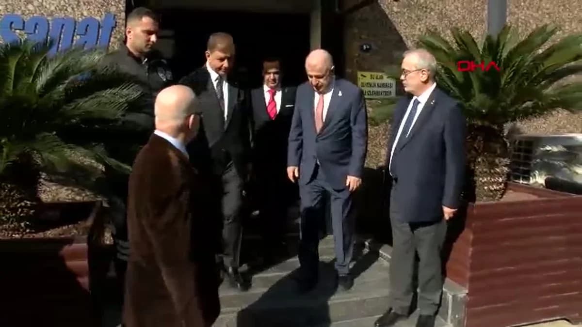 Ümit Özdağ’dan Prof. Dr. İlber Ortaylı’ya Vefa