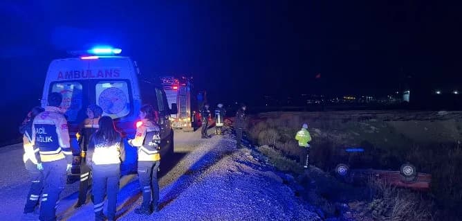 Çorum’da Otomobil Takla Attı, Sürücüler Kayboldu
