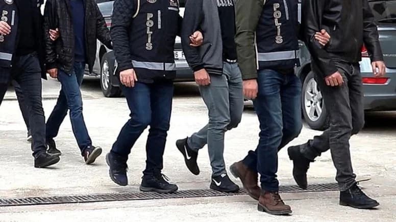 FETÖ operasyonu: 71 kişi eş zamanlı baskınlarda gözaltına alındı