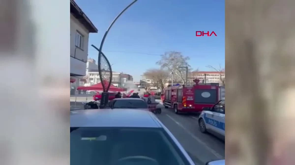 Edirne’de Seyir Halindeki Otomobilde Yangın Çıktı