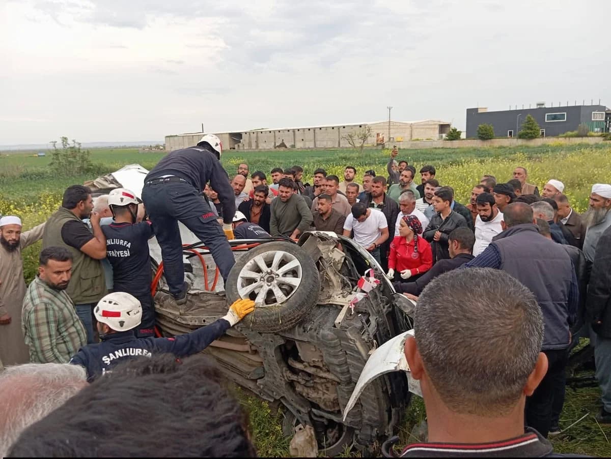 Şanlıurfa’da Kanlı Kaza: 2 Gencin Hayatı Karıştı, 2 Yaralı