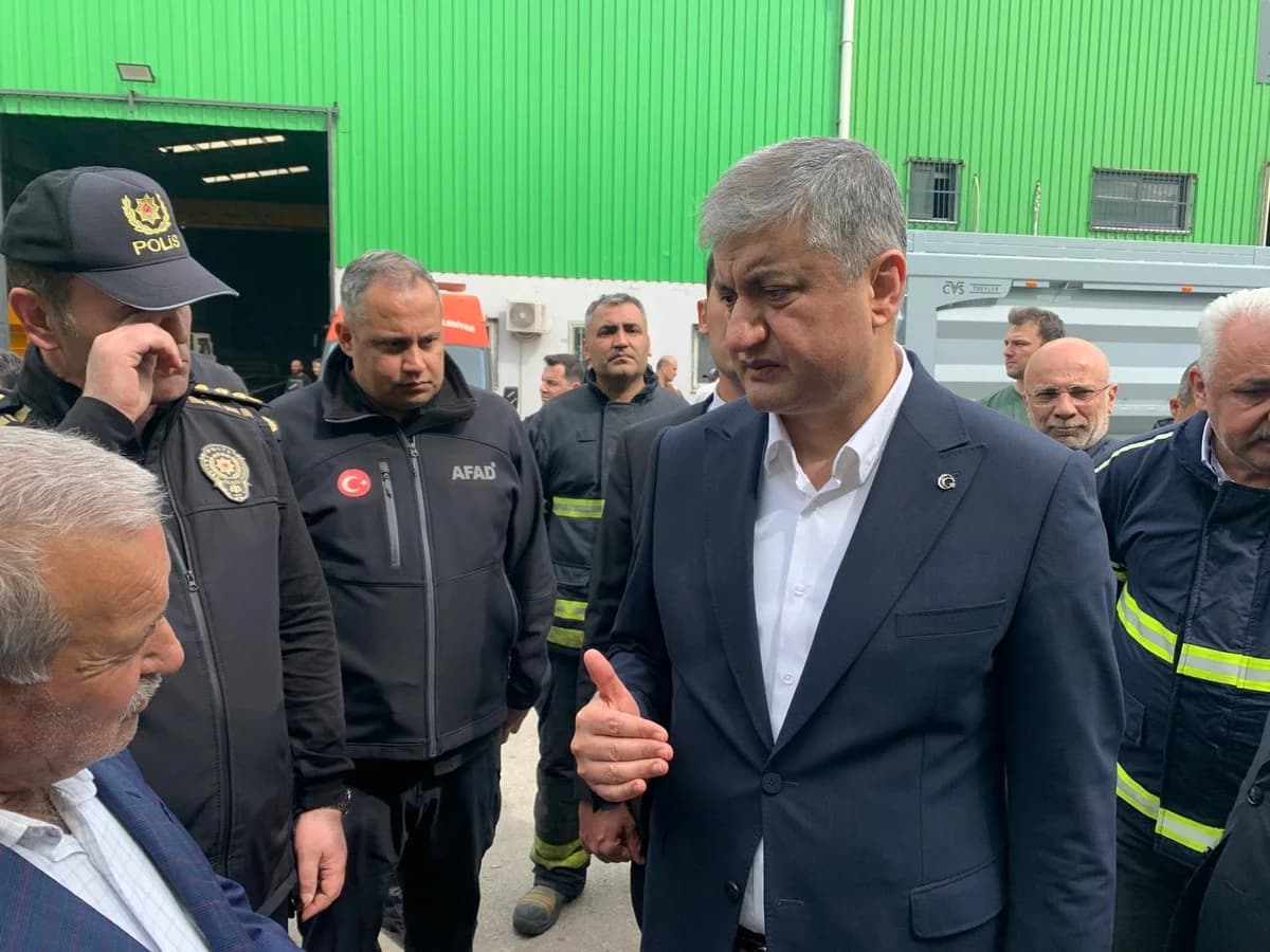 Adana’daki Geri Dönüşüm Tesisinde Yangın Çıkmıştı