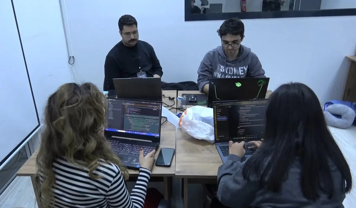 Sivas’ta 18 Takımla Uzay Temalı Hackathon Başladı