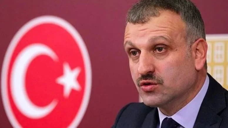 Saray sahte diploma iddialarını net şekilde yalanladı