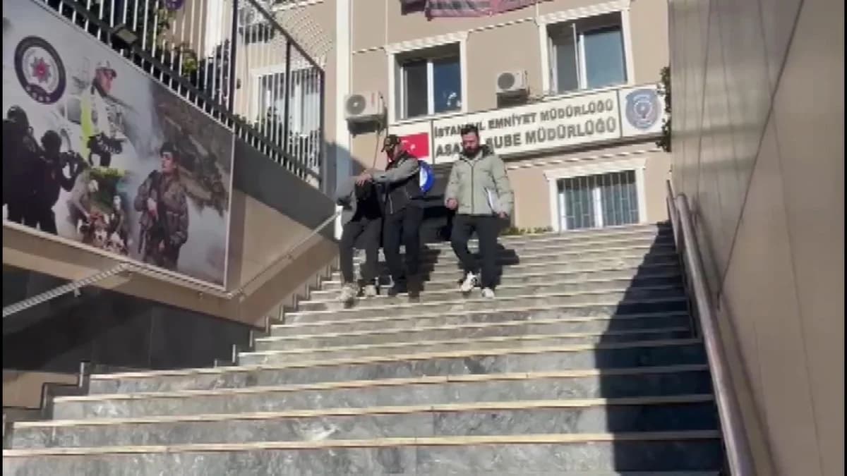 Esenyurt’ta Dolandırıcılar, Kendilerini Polis Olarak Tanıtıp 2 Milyon Lira Çaldı