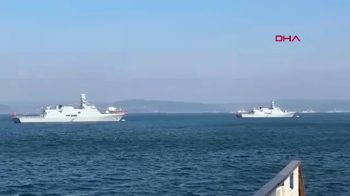 Çanakkale’de Deniz Kuvvetleri Gemilerine Büyük İlgi
