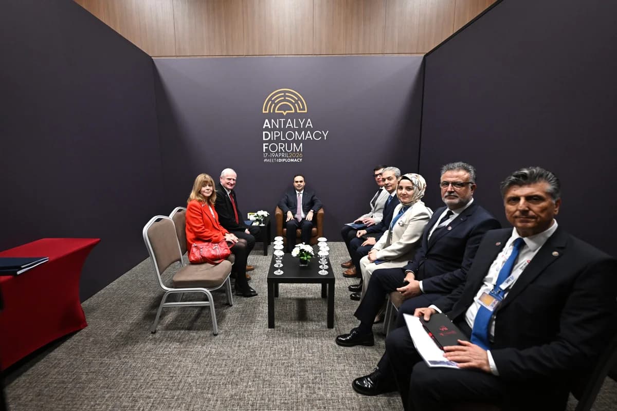 Bakan Kacır, Antalya Diplomasi Forumu’nda Çeşitli Ülkelerle Görüşmeler Gerçekleştirdi