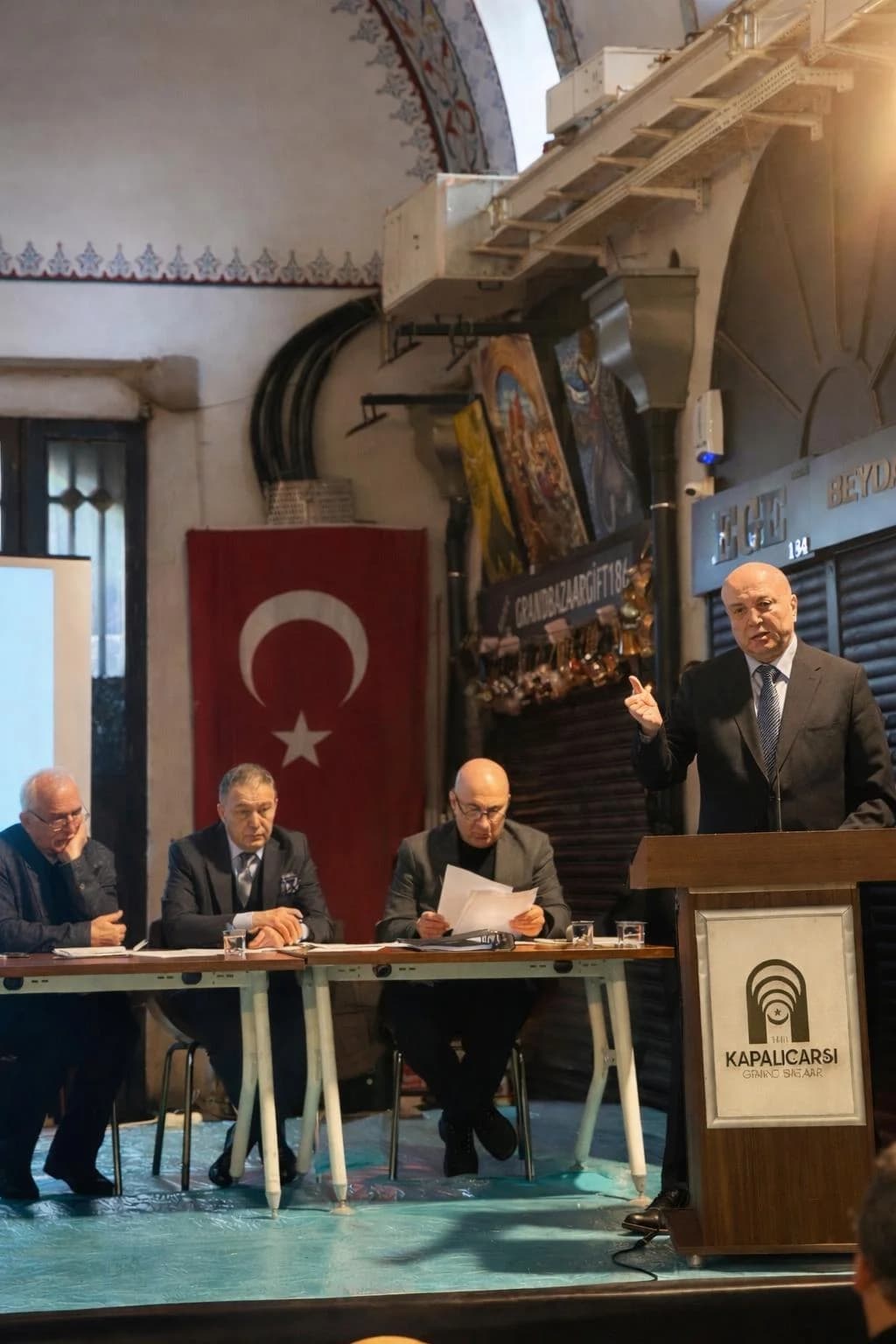 Kapalıçarşı’da Yeni Başkan İlhami Yazıcı